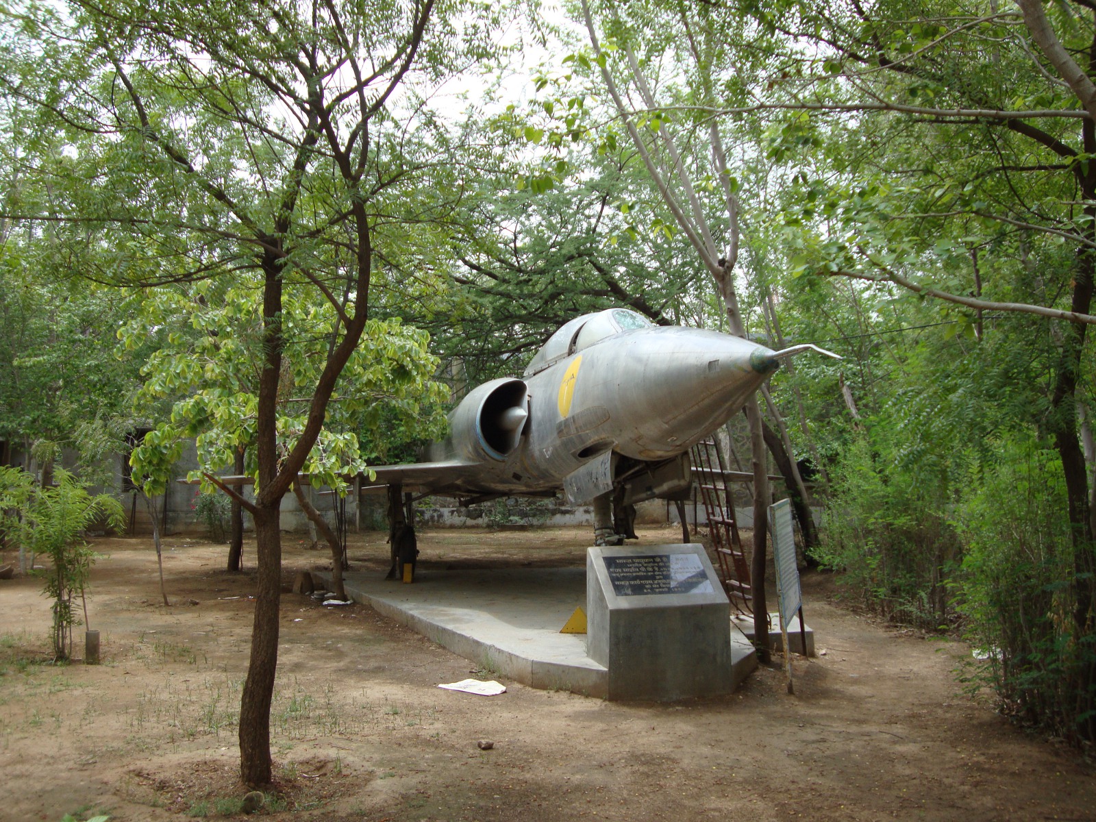 HF-24 Marut (tail no. BD843) at Barefoot College.