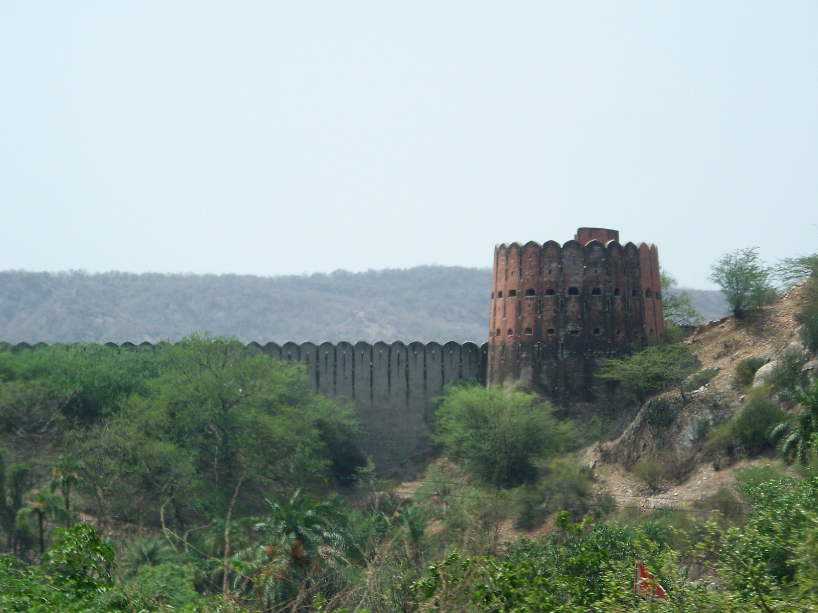 View of the fortresslike dam of Jal Mahal Sagar.