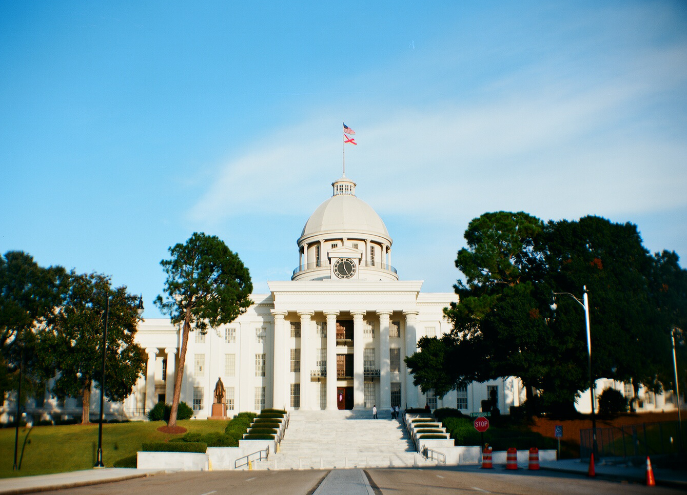 Exterior view of Alabama State Capitol in 2014.