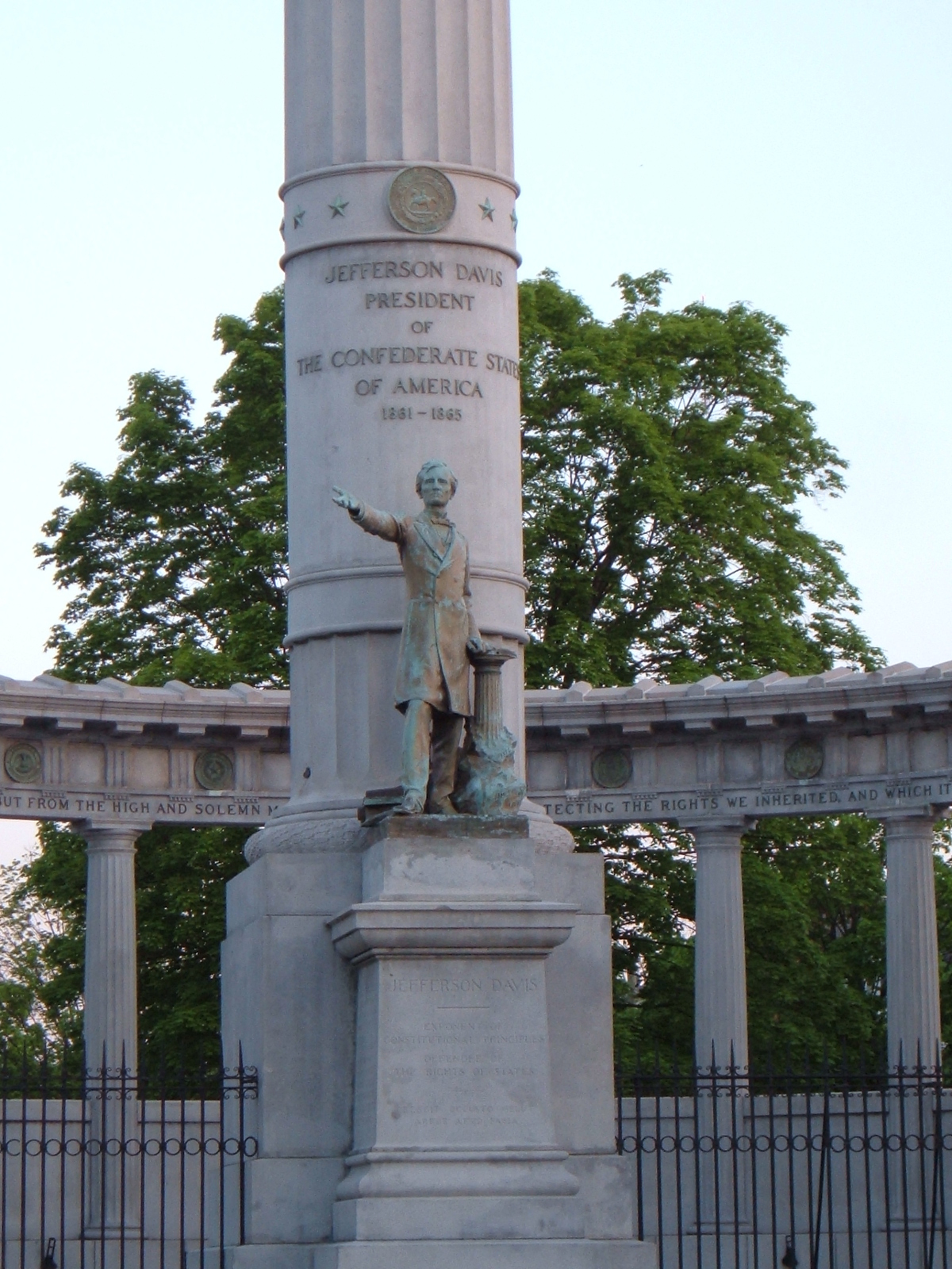 Detail of Jefferson Davis statue.