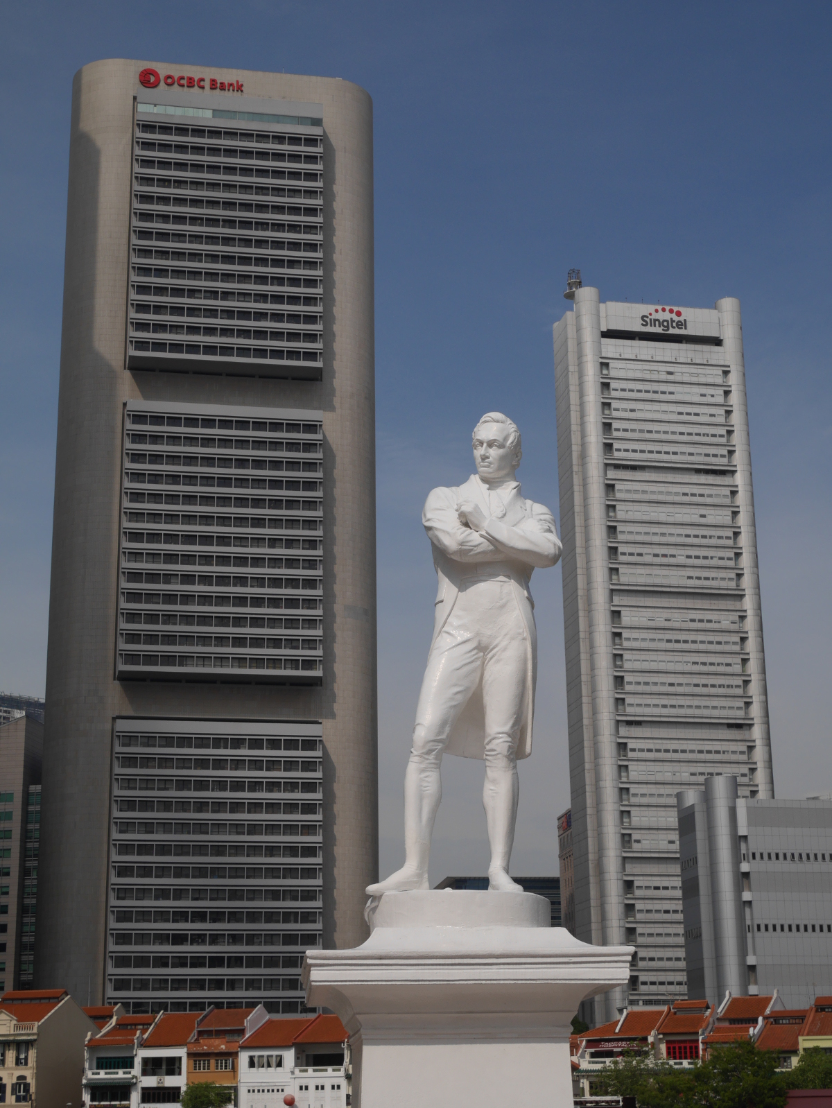 Statue of Sir Thomas Stamford Raffles in Singapore.