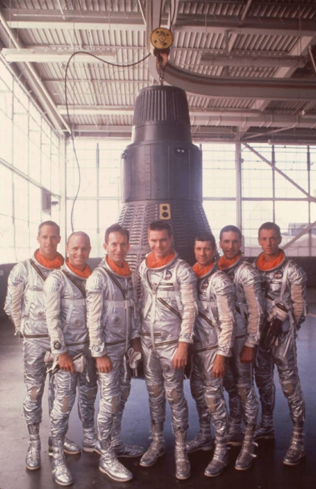 The cast of The Right Stuff recreate early NASA publicity photographs.