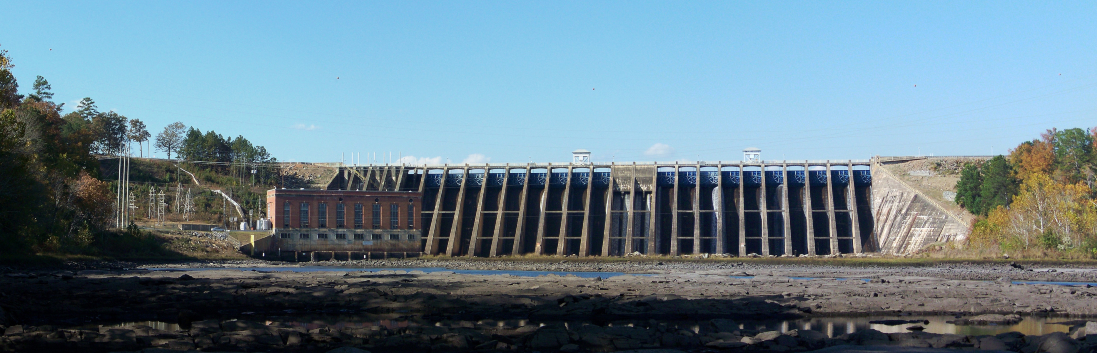 Bartletts Ferry Dam