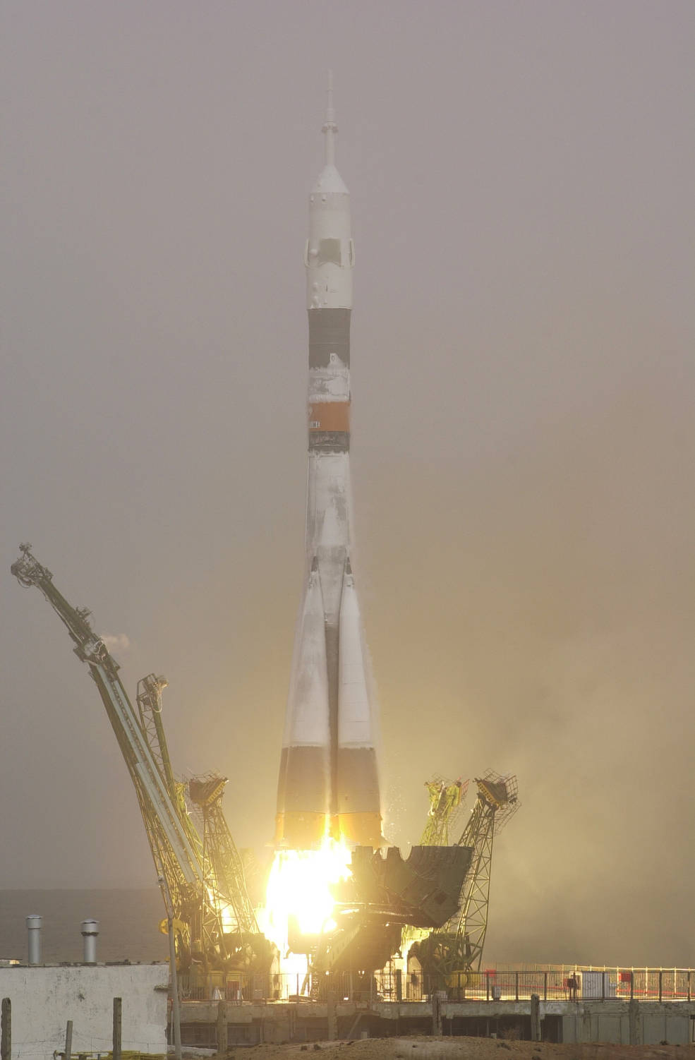 Launch of Soyuz TM-31 on October 31, 2000.