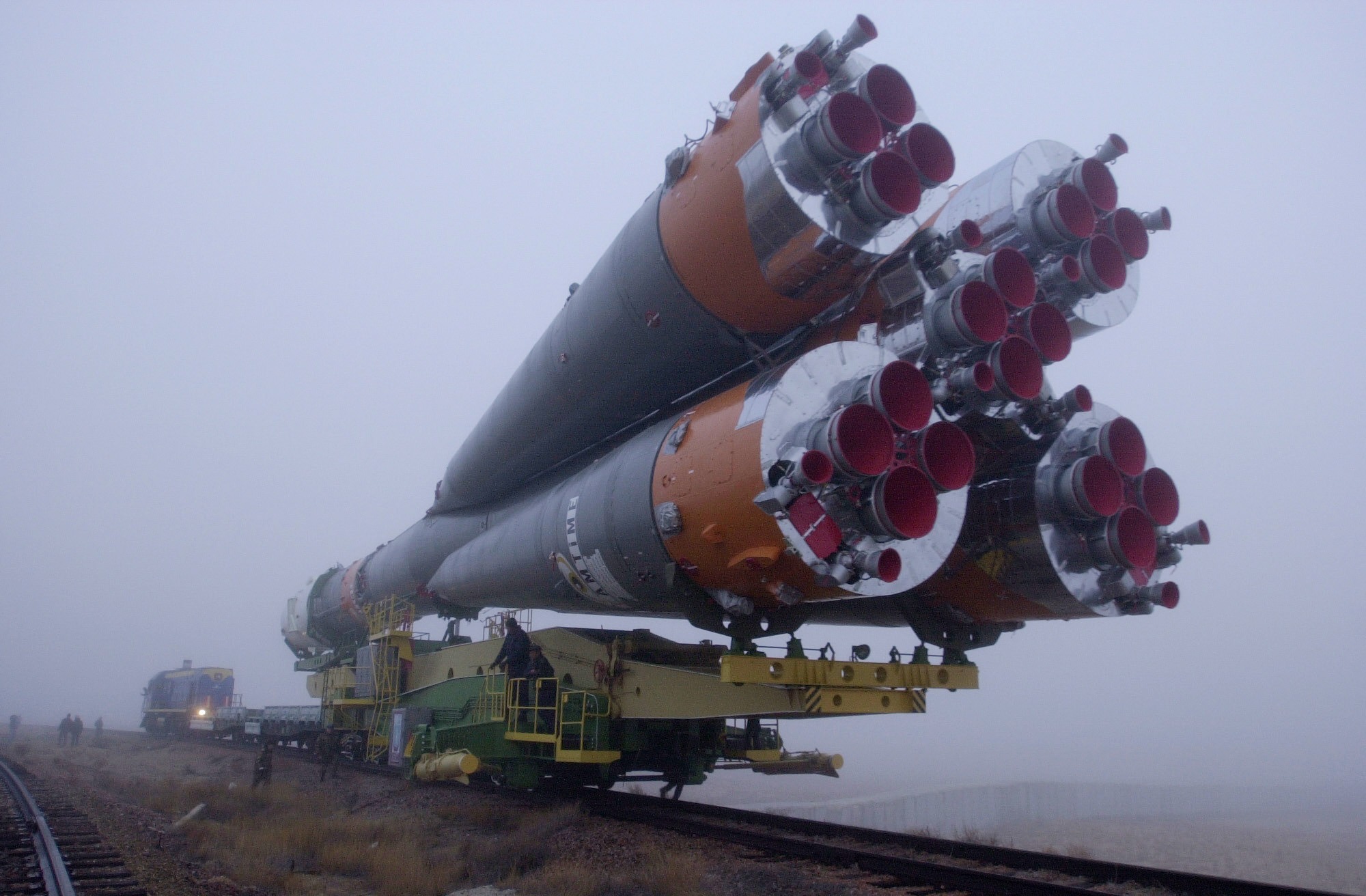 Expedition 1 (Soyuz TM-31) rocket on its way to the launch pad in Kazakhstan. (NASA photo)